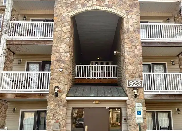 Property at 923 Windcastle Ln, Winston-Salem, NC, 27105, 2 beds, 2 baths, [object Object]