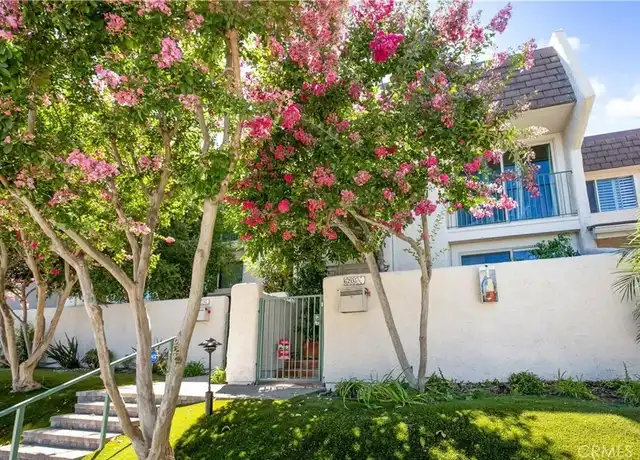 Property at 6205 Randi Ave, Woodland Hills, CA, 91367, 2 beds, 2.5 baths, [object Object]