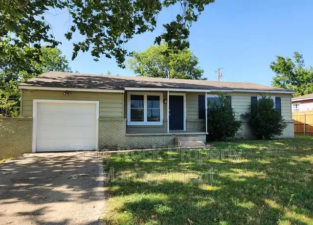 Property at 1708 E 18th St, Ada, OK, 74820, 3 beds, 2 baths, [object Object]