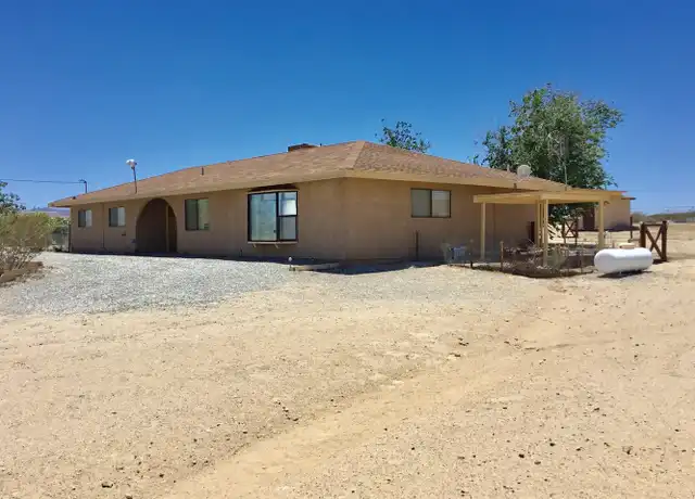 Property at 2020 Neptune Rd, Joshua Tree, CA, 92252, 4 beds, 2.5 baths, [object Object]