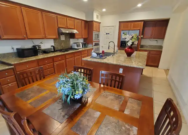 Property at 13238 Wooden Gate Way Unit J, Corona, CA, 92880, 1 bed, 1 bath, [object Object]