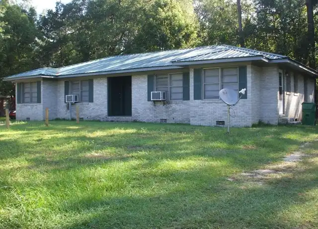 Property at 2105 Robin St, Valdosta, GA, 31602, 2 beds, 1 bath, [object Object]