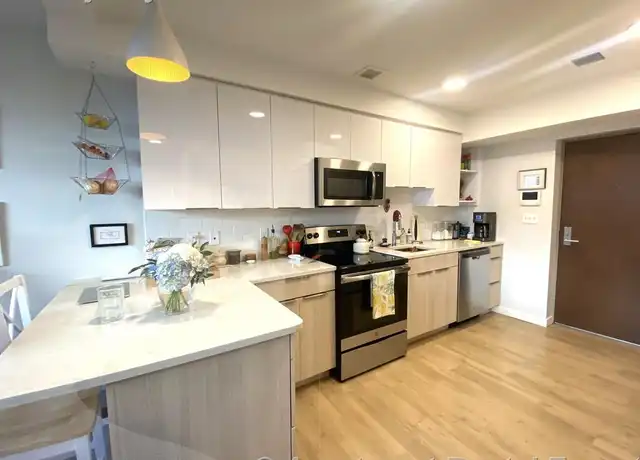 Property at 10 Soden St Unit 002, Cambridge, MA, 02139, 2 beds, 1 bath, [object Object]