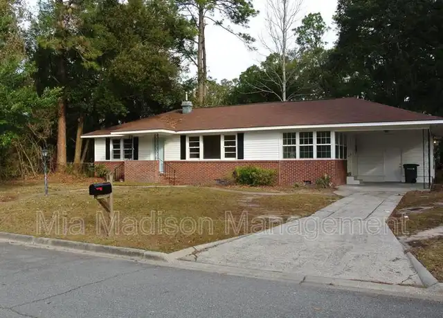 Property at 2108 E 65th St, Savannah, GA, 31404, 3 beds, 2 baths, [object Object]