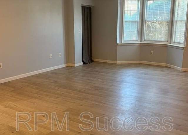 Photo of 59 Linden St #1604, Taunton, MA 02780