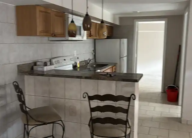 Property at 6000 W Oxford St, Philadelphia, PA, 19151, 2 beds, 1.5 baths, [object Object]