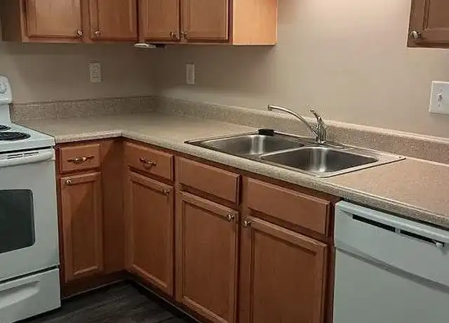 Property at 185 - COUNTRY VIEW APARTMENTS - 388 Country View Ct, Martinsville, IN, 46151, 2 beds, 1 bath, [object Object]