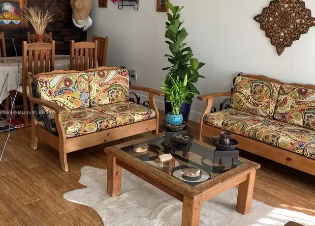 Property at 20009 NW 80th Ave, Hialeah, FL, 33015, 3 beds, 2 baths, [object Object]