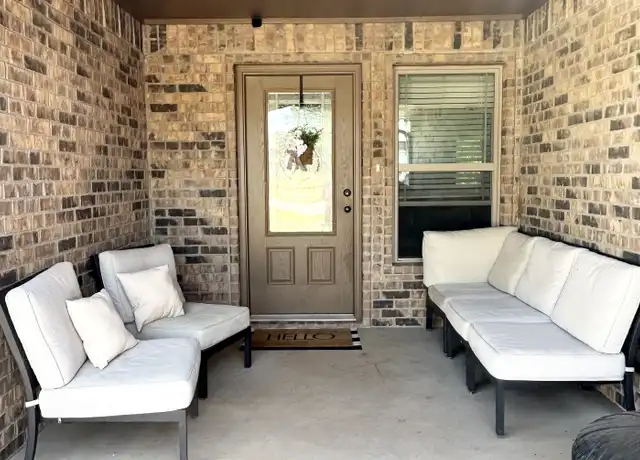 Property at 30 NE Summerwood Dr, Elgin, OK, 73538, 4 beds, 2 baths, [object Object]