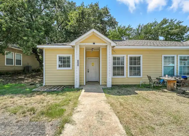 Property at 5959 Robinwood Ln, Little Elm, TX, 75068, 2 beds, 1 bath, [object Object]