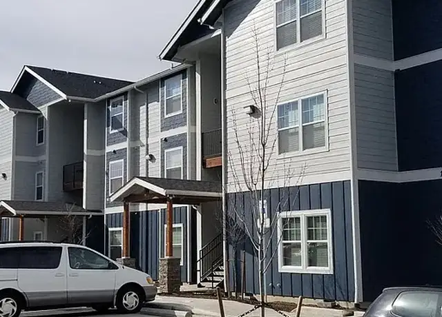 Photo of 17406 NW Springville Rd, Portland, OR 97229