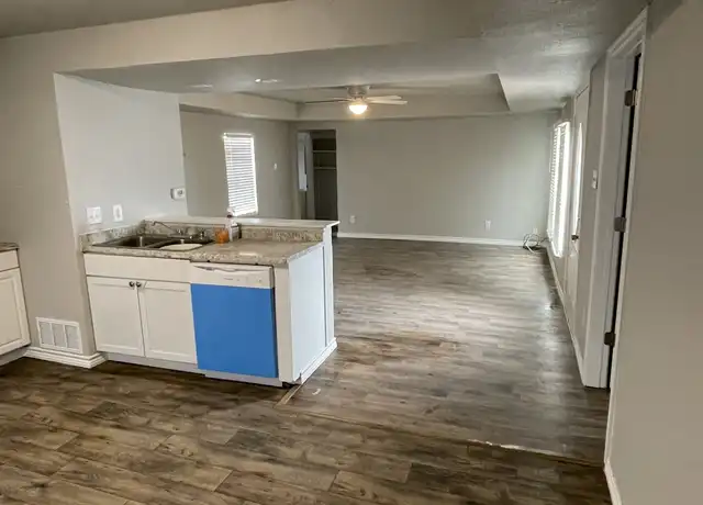 Property at 710 SW 3rd St, Andrews, TX, 79714, 2 beds, 1 bath, [object Object]