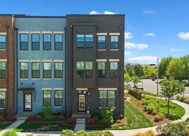Property at 12998 Hattontown Sq, Herndon, VA, 20171, 3 beds, 3.5 baths, [object Object]