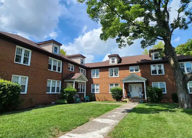 Property at 353 Highland Ave SW Apt 3, Roanoke, VA, 24016, 2 beds, 1 bath, [object Object]