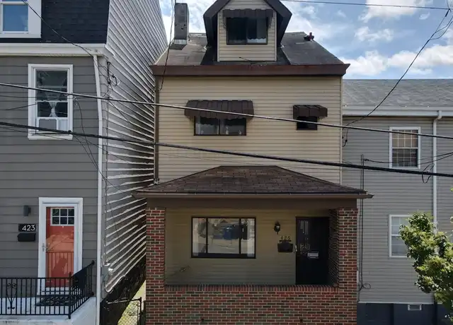 Property at 425 Pearl St, Pittsburgh, PA, 15224, 3 beds, 1 bath, [object Object]