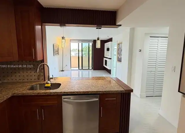 Property at 7125 Bay Dr #308, Miami Beach, FL, 33141, 2 beds, 2 baths, [object Object]