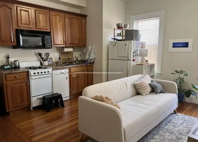 Property at 368 Crescent Ave, Revere, MA, 02151, 1 bed, 1 bath, [object Object]