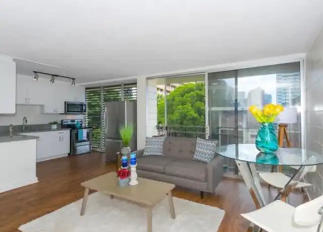 Property at 909 Kaheka St Unit 000, Honolulu, HI, 96814, 2 beds, 1 bath, [object Object]