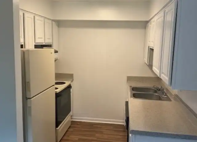 Property at 4423 Duxbury Ln Unit 227, Indianapolis, IN, 46226, 2 beds, 1 bath, [object Object]
