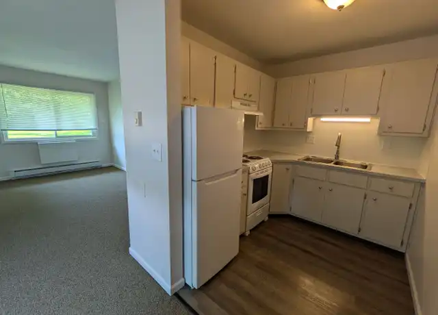 Property at 617 Chase Blvd Unit 4, Sun Prairie, WI, 53590, 1 bed, 1 bath, [object Object]