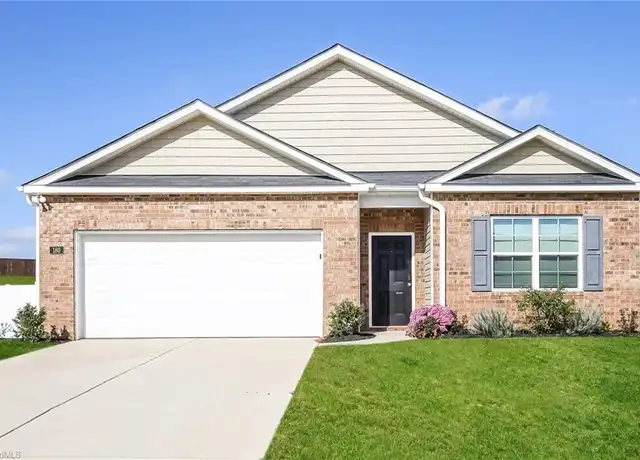 Property at 180 Daniel Dr, Lexington, NC, 27295, 4 beds, 2 baths, [object Object]