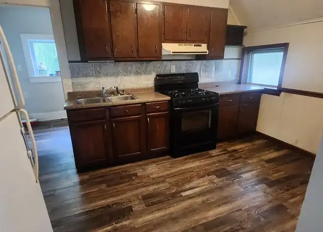 Property at 626 E 7th St, Erie, PA, 16503, 3 beds, 1 bath, [object Object]
