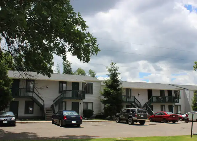 Property at 1300 Brimfield Dr, Kent, OH, 44240, 2 beds, 1 bath, [object Object]