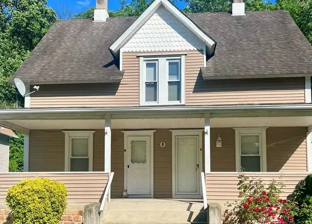 Property at 8 Park Ave Unit A, Suffern, NY, 10901, 3 beds, 1 bath, [object Object]