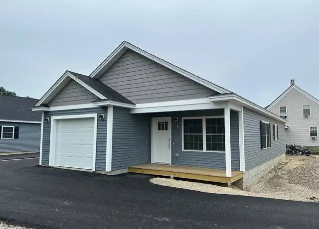 Property at 10-12 Higgins Pl, Concord, NH, 03301, 3 beds, 1 bath, [object Object]