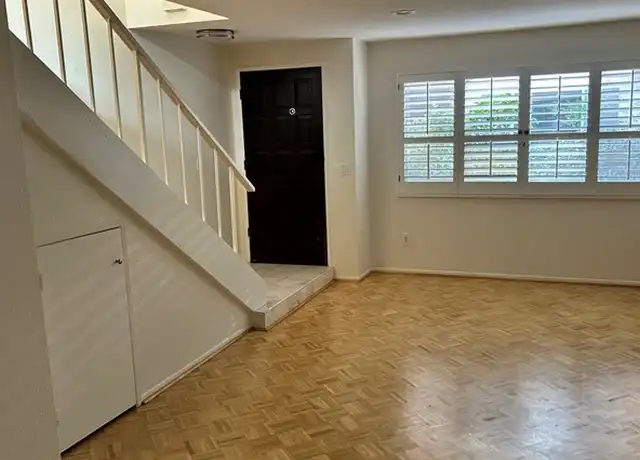 Property at 13112 Moorpark St #2, Sherman Oaks, CA, 91423, 2 beds, 2.5 baths, [object Object]