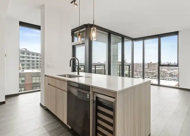Property at 1400 W Randolph St Unit 3-2-5, Chicago, IL, 60607, 3 beds, 2 baths, [object Object]