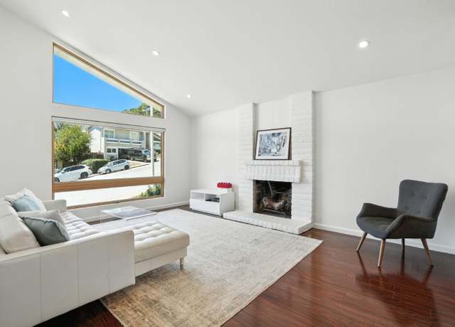 Photo of 1281 Crestview Dr, San Carlos, CA 94070