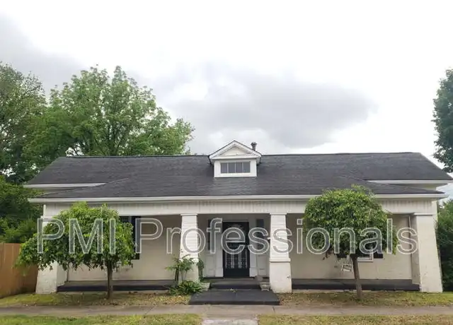 Property at 504 E Vine St, Murfreesboro, TN, 37130, 3 beds, 2 baths, [object Object]