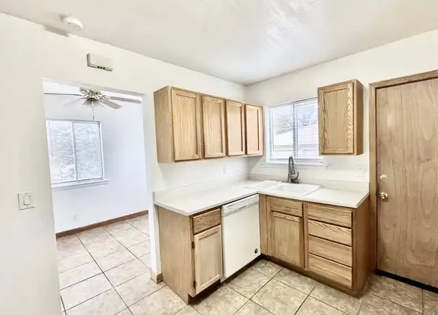 Property at 4219 Clinton Ave, Des Moines, IA, 50310, 2 beds, 1 bath, [object Object]