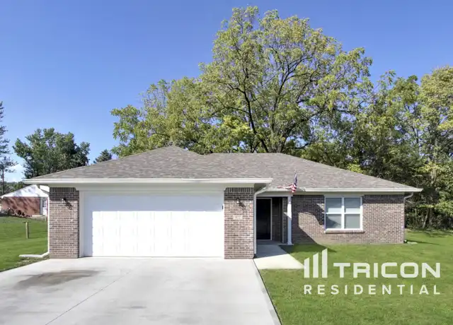 Property at 972 Martin Dr, Danville, IN, 46122, 3 beds, 2 baths, [object Object]