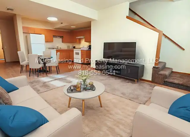 Property at 3101 S Cedar Crest Ct, Independence, MO, 64057, 2 beds, 2.5 baths, [object Object]