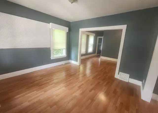 Property at 3309 NE Madison Ave, Peoria, IL, 61603, 5 beds, 2 baths, [object Object]
