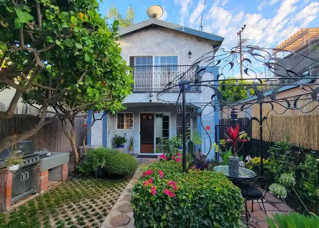 Property at 9505 National Blvd, Los Angeles, CA, 90034, 2 beds, 2 baths, [object Object]
