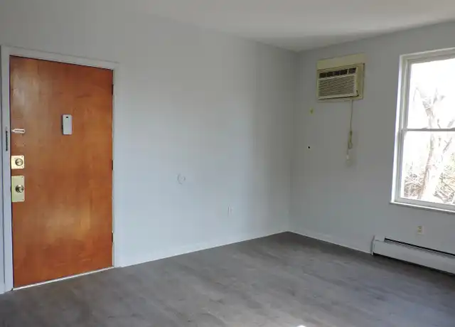 Property at 4010 Montgomery Rd Unit 7, Norwood, OH, 45212, 0 beds, 1 bath, [object Object]