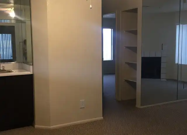 Property at 2028 Mesquite Ln Unit P-104, Laughlin, NV, 89029, 3 beds, 2 baths, [object Object]
