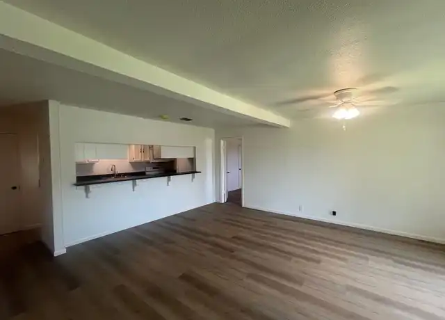 Property at 1 Country Place Rd Unit 1, Lorena, TX, 76655, 2 beds, 1.5 baths, [object Object]