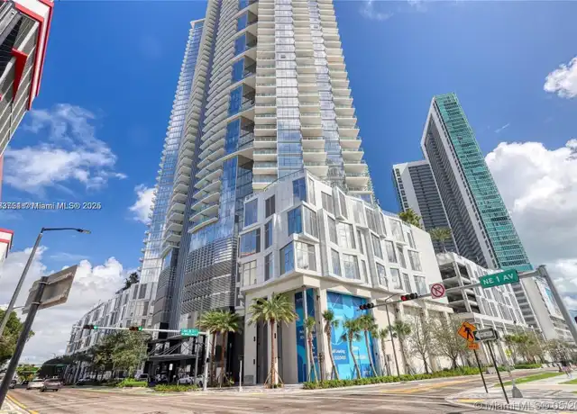 Property at 851 NE 1st Ave #3205, Miami, FL, 33132, 2 beds, 2 baths, [object Object]