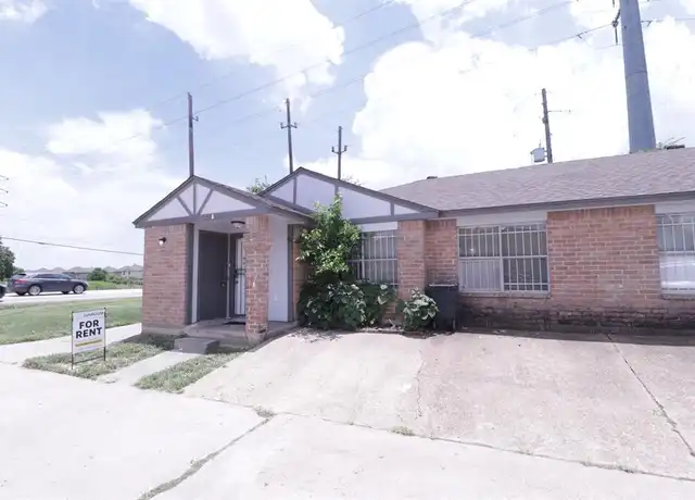 Property at 12607 Veterans Memorial Dr Unit a, Houston, TX, 77014, 2 beds, 2 baths, [object Object]