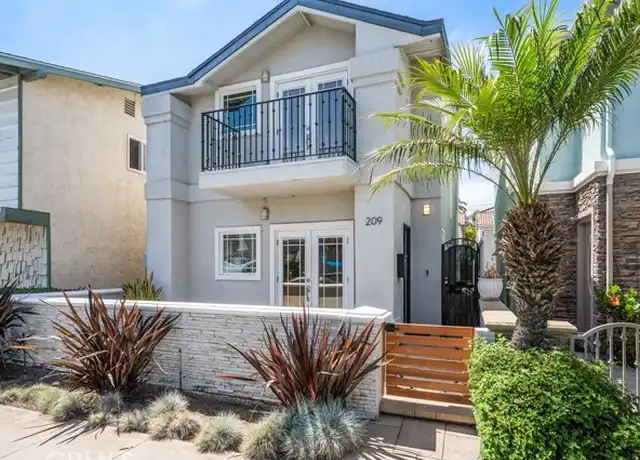 Property at 209 7th St, Huntington Beach, CA, 92648, 3 beds, 4 baths, [object Object]