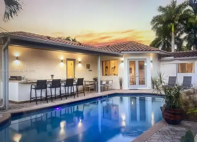 Property at 1116 N 13th Ct, Hollywood, FL, 33019, 3 beds, 2 baths, [object Object]