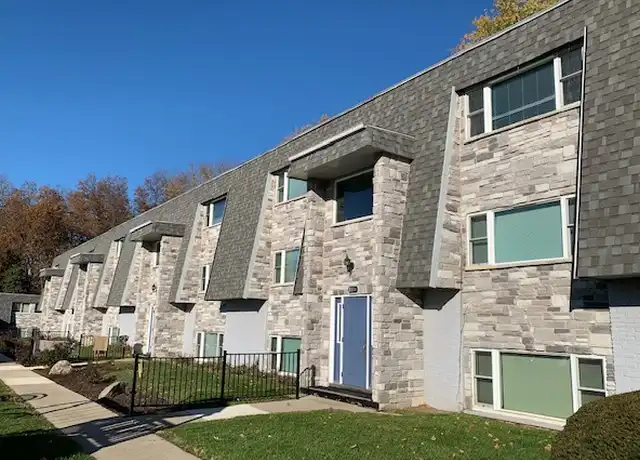 Property at 1103 Evans Ave Unit 1C, Valparaiso, IN, 46383, 2 beds, 1 bath, [object Object]