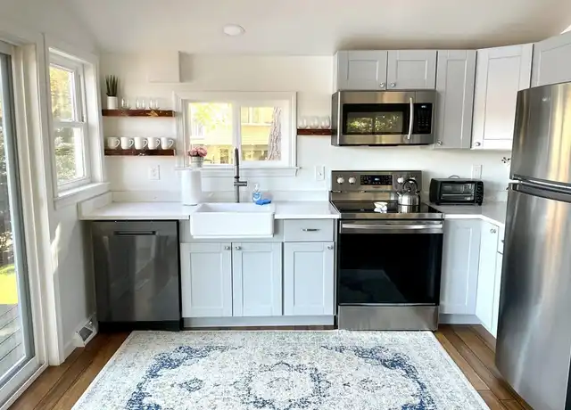 Property at 20 S Wind Dr, Plymouth, MA, 02360, 2 beds, 1 bath, [object Object]