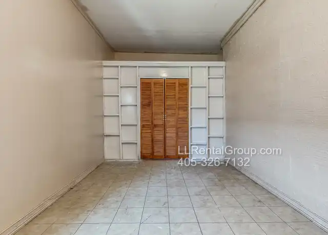 Property at 608 SW 44th St, Oklahoma City, OK, 73109, 3 beds, 1 bath, [object Object]
