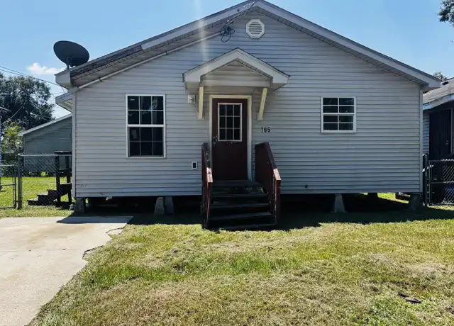 Property at 705 Walker Rd, Lafayette, LA, 70506, 3 beds, 2 baths, [object Object]
