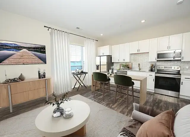 Property at Essex - 1145 Chambers Rd, Columbus, OH, 43212, 1 bed, 1 bath, [object Object]